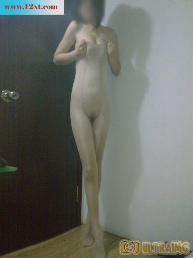 给网友剃毛不小心给刮破了照样开炮高清(20P)