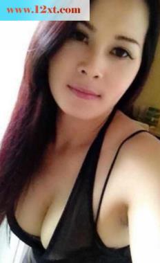 黑丝熟女帮我口(11P)