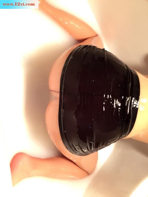 滑腻的精浴(14P)
