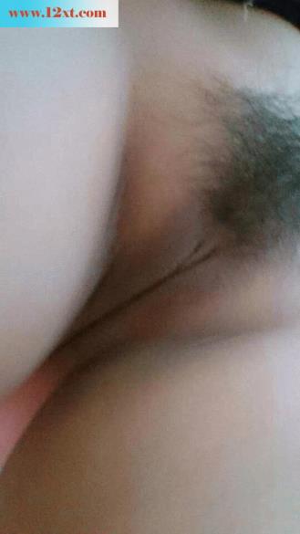 还在上学的妹子童颜巨乳(12P)