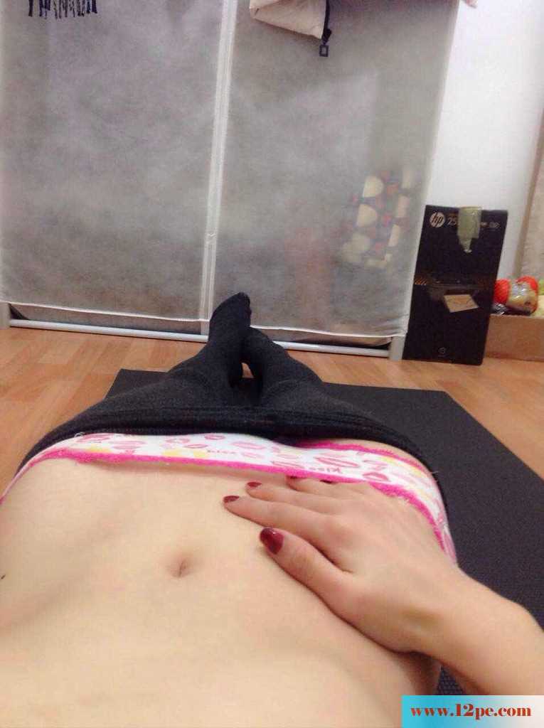 骚货女友发自己的嫩逼还有菊花给我，勾引我操