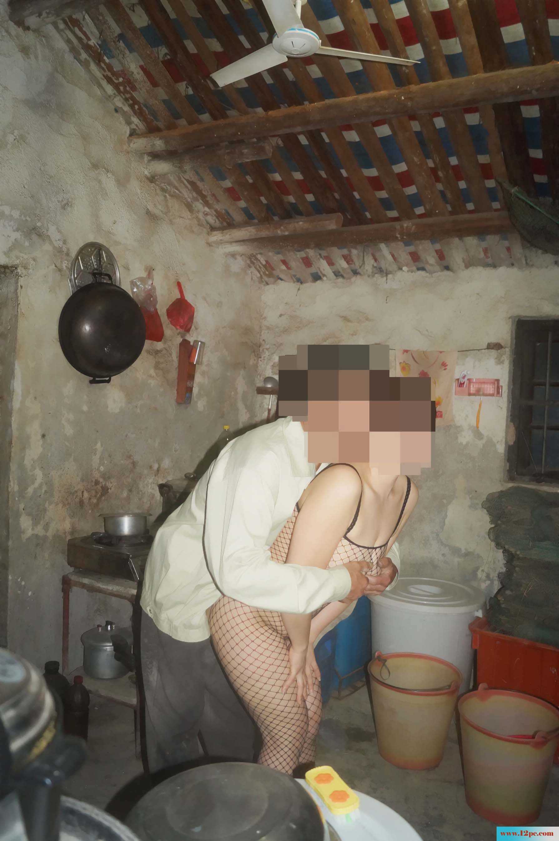 骚妻外拍：妇唱夫随摄天下之学打渔完善版(47P