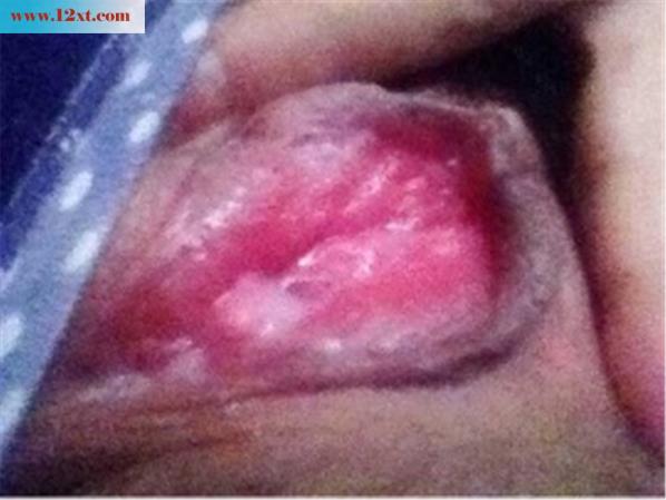 <!-- 标题采集开始 -->开着老板的车，叫上老板的情人在车里舔鸡巴(<!-- 标题采集结束 -->
