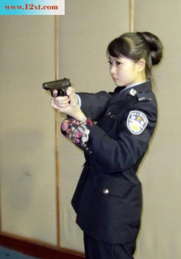 <!-- 标题采集开始 -->可爱妹纸咪咪诱人女警制服诱惑(70P)<!-- 标题采集结束 -->