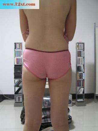 <!-- 标题采集开始 -->来姨妈的小女友百般诱惑我(11P)<!-- 标题采集结束 -->