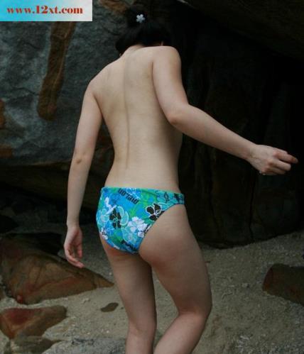 <!-- 标题采集开始 -->浪漫海边和心爱女人晒着太阳操着逼(22P)<!-- 标题采集结束 -->