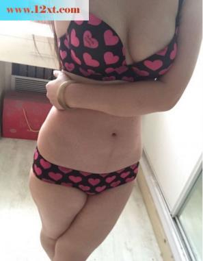 <!-- 标题采集开始 -->良家少妇完美身材自拍(13P)<!-- 标题采集结束 -->