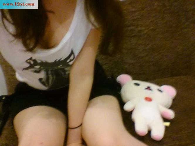 <!-- 标题采集开始 -->美少女还是处女哦！生理前想男生自拍摄的一些<!-- 标题采集结束 -->
