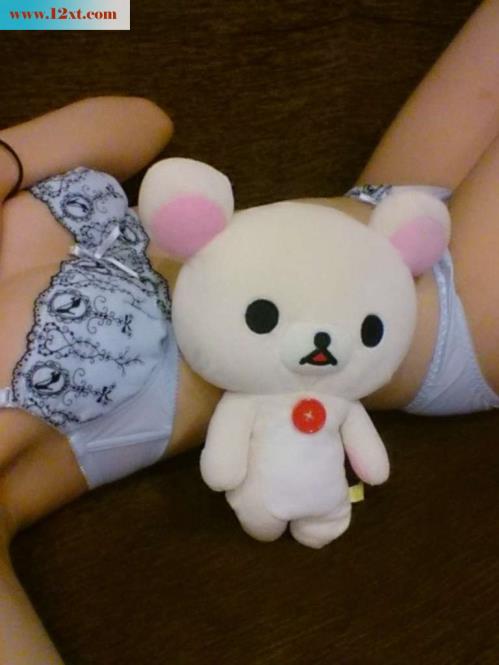 <!-- 标题采集开始 -->美少女还是处女哦！生理前想男生自拍摄的一些<!-- 标题采集结束 -->