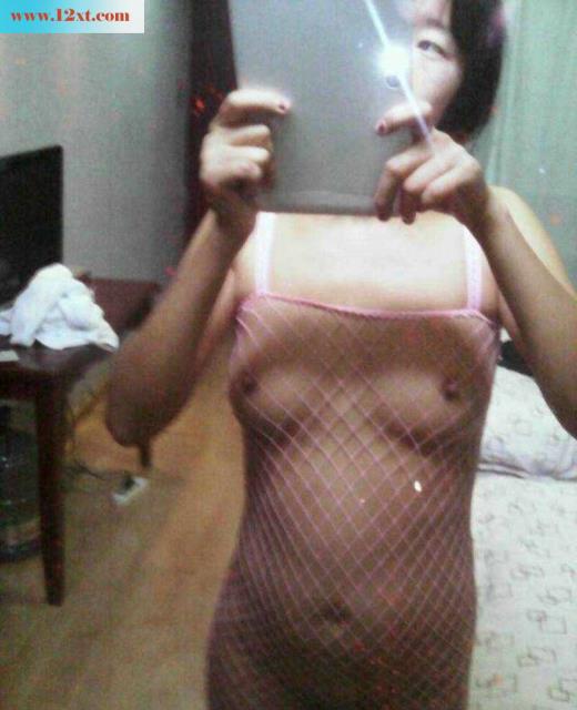 <!-- 标题采集开始 -->妹子多样式穿着宾馆自拍(21P)<!-- 标题采集结束 -->