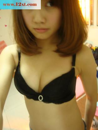 <!-- 标题采集开始 -->少女自拍卖弄(16P)<!-- 标题采集结束 -->
