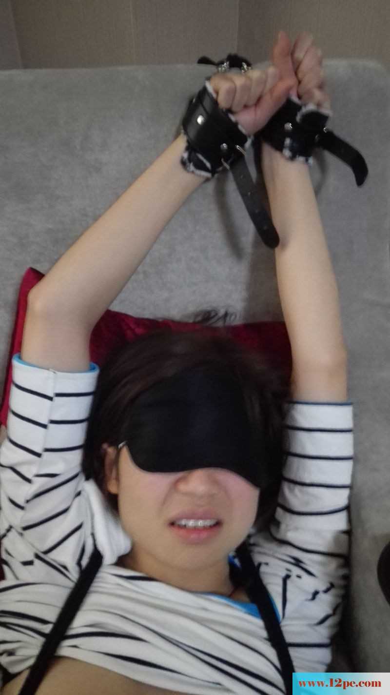 <!-- 标题采集开始 -->喜欢被虐的欲女，痛并快乐着-捆绑滴蜡(11P)<!-- 标题采集结束 -->