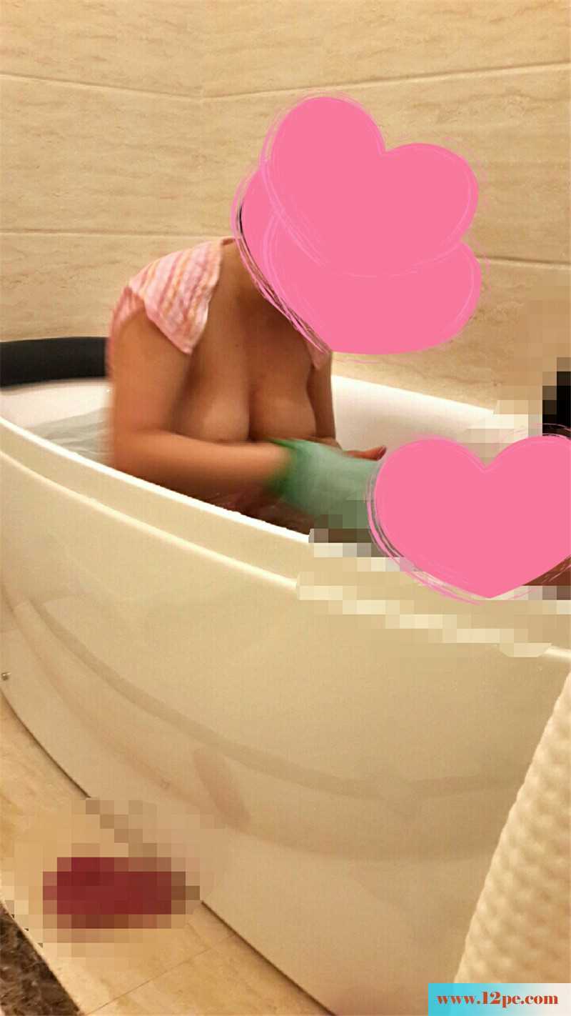<!-- 标题采集开始 -->观赏妻儿洗澡，家庭的快乐其实很简单(15P)<!-- 标题采集结束 -->