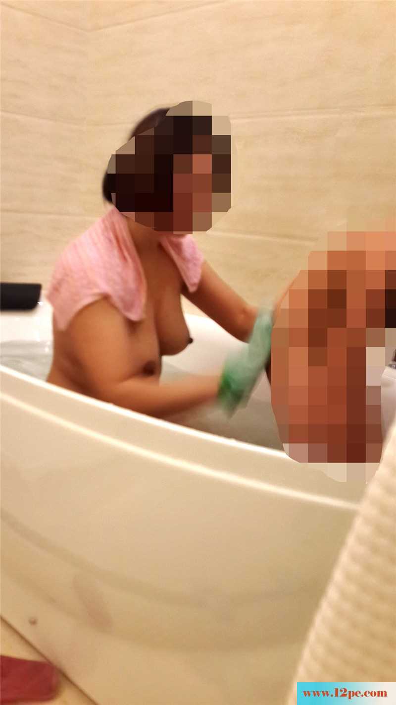 <!-- 标题采集开始 -->观赏妻儿洗澡，家庭的快乐其实很简单(15P)<!-- 标题采集结束 -->