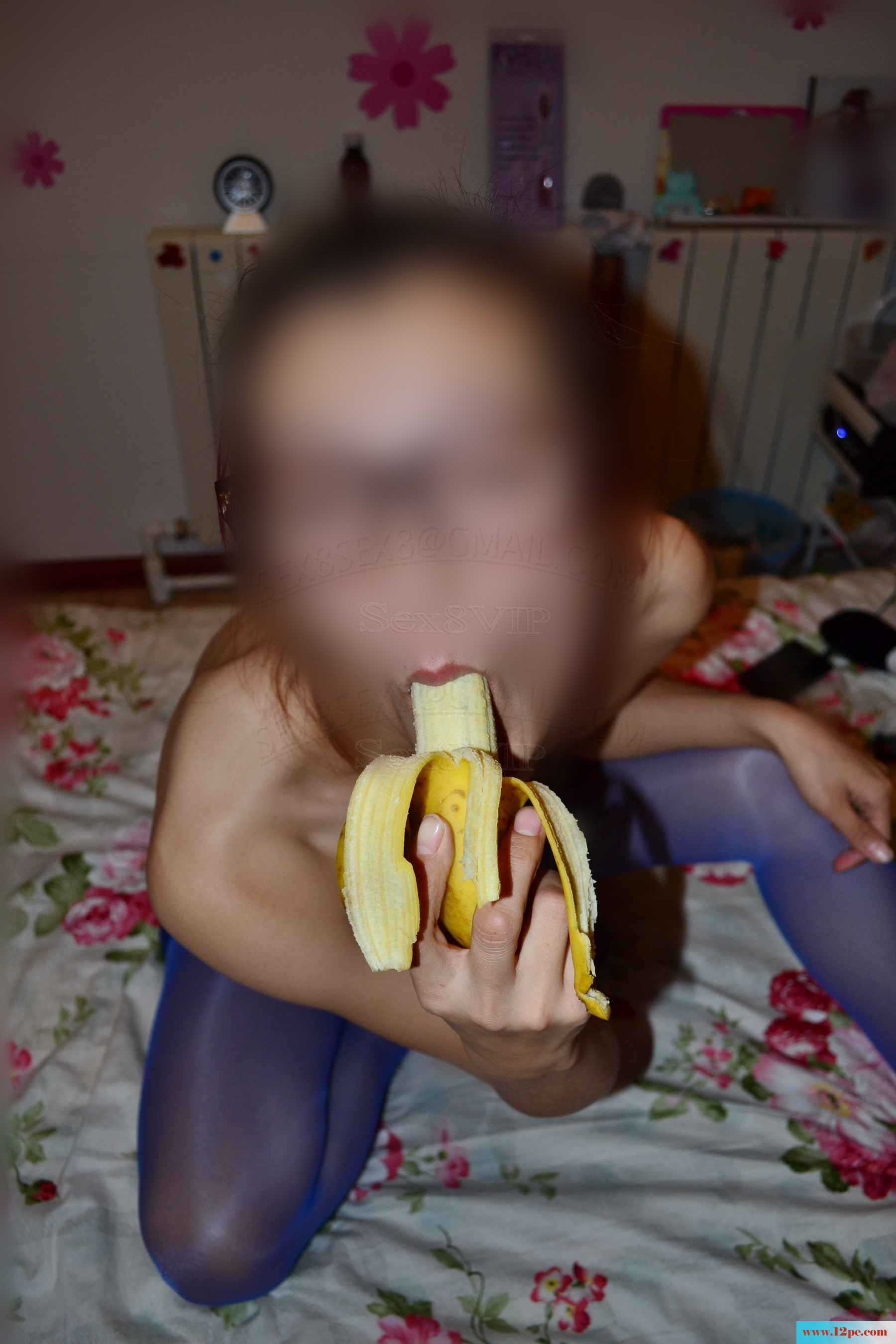 <!-- 标题采集开始 -->老婆吃香蕉蓝丝捆绑调教-(23P)<!-- 标题采集结束 -->