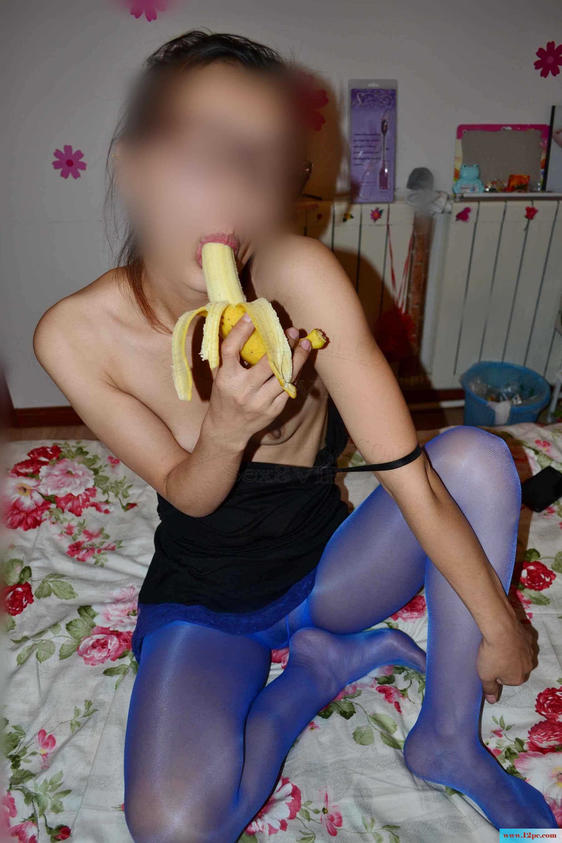 <!-- 标题采集开始 -->老婆吃香蕉蓝丝捆绑调教-(23P)<!-- 标题采集结束 -->