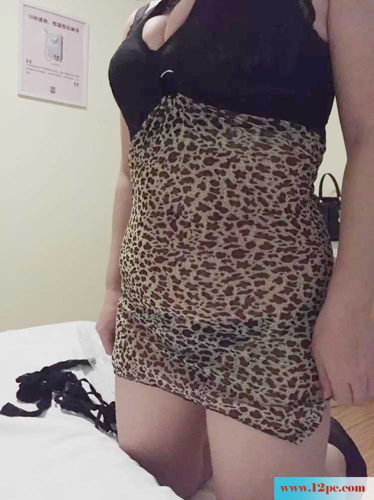 <!-- 标题采集开始 -->陌陌约的功夫好的熟女-穿着豹纹渔网袜诱惑我<!-- 标题采集结束 -->