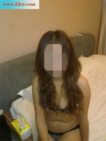 <!-- 标题采集开始 -->花高价找的嫩妹，不仅人漂亮，而且服务好，还<!-- 标题采集结束 -->