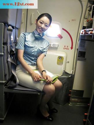 <!-- 标题采集开始 -->空姐的日常自拍(10P)<!-- 标题采集结束 -->