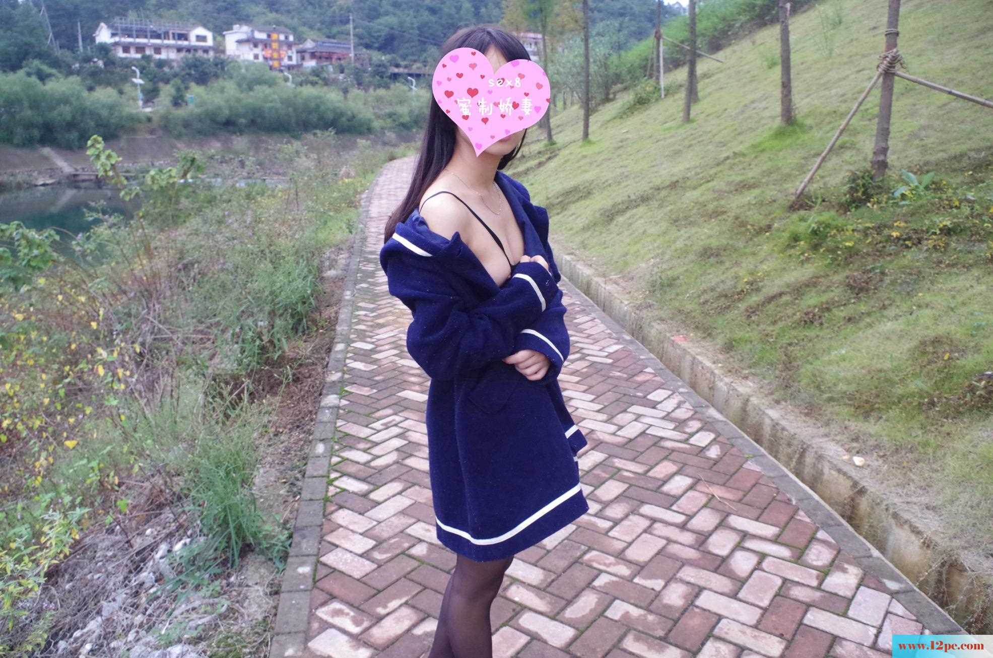 <!-- 标题采集开始 -->大衣裹着情趣连体开档黑丝出门(30P)<!-- 标题采集结束 -->