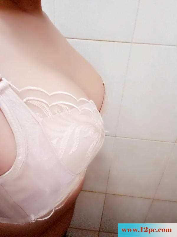 <!-- 标题采集开始 -->饥渴湿漉漉的情妹妹(24P)<!-- 标题采集结束 -->