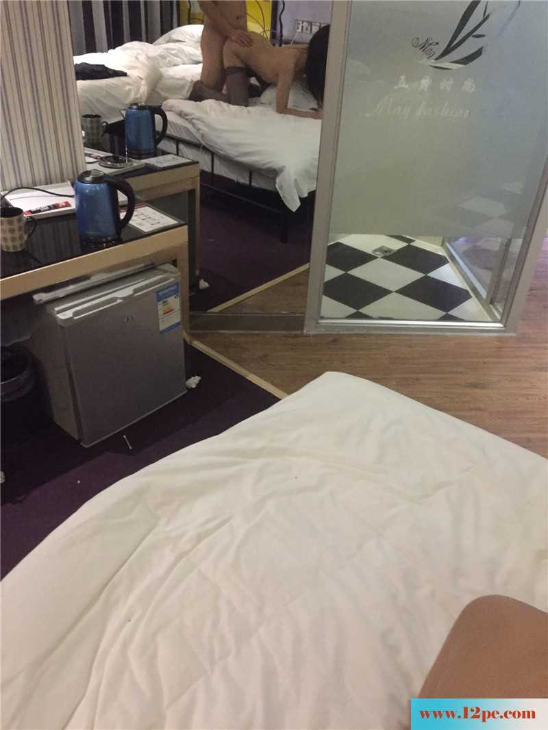 <!-- 标题采集开始 -->风骚主播女友性感非常，狐媚眼神勾人魂魄(15P<!-- 标题采集结束 -->