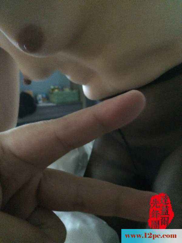 <!-- 标题采集开始 -->风筝都的丝袜少妇,这丝袜被撕的太彻底了(21P)<!-- 标题采集结束 -->