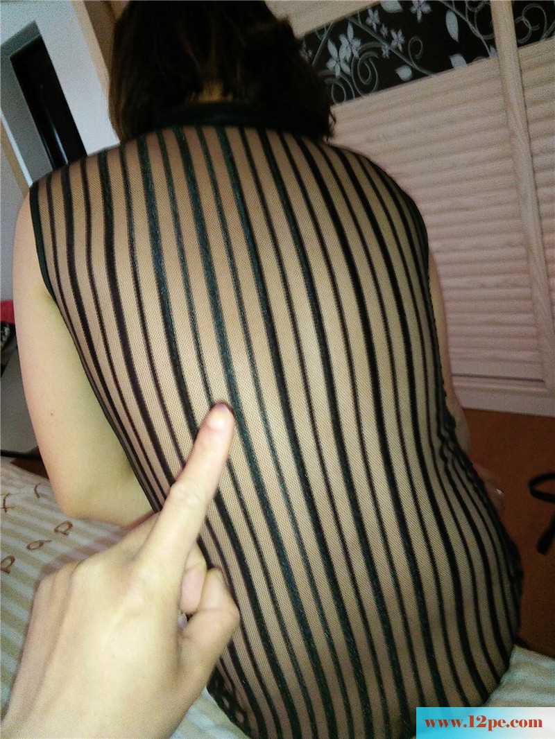 <!-- 标题采集开始 -->复古情趣衣衫衬托出媳妇的女性之柔美(21P)<!-- 标题采集结束 -->