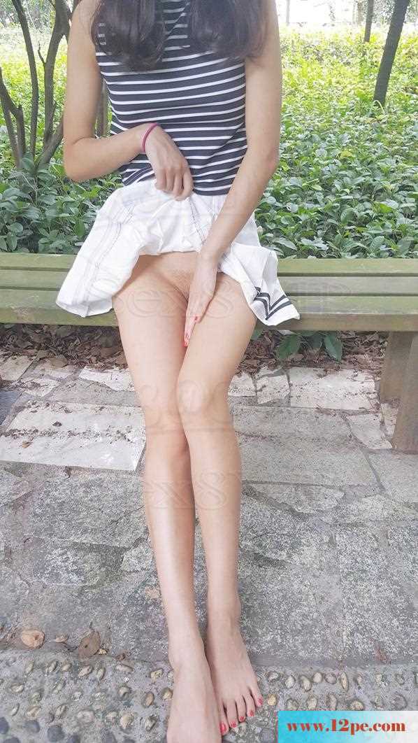 <!-- 标题采集开始 -->散散步，露骚逼(30P)<!-- 标题采集结束 -->