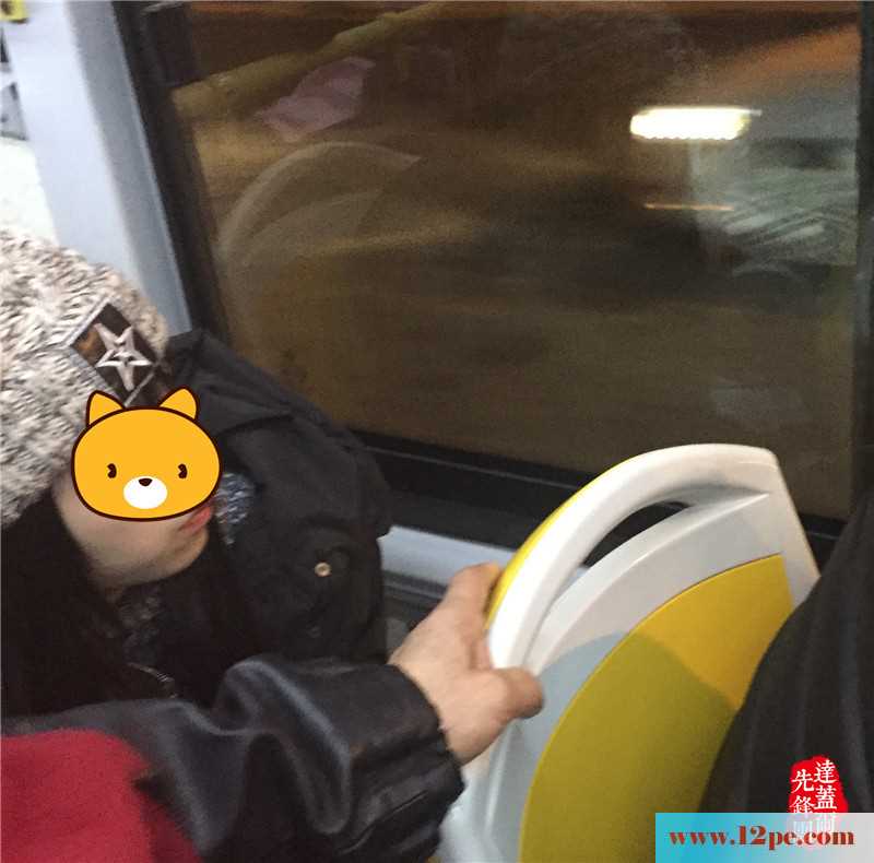 <!-- 标题采集开始 -->福建某大学学妹与我过度周末(19P)<!-- 标题采集结束 -->