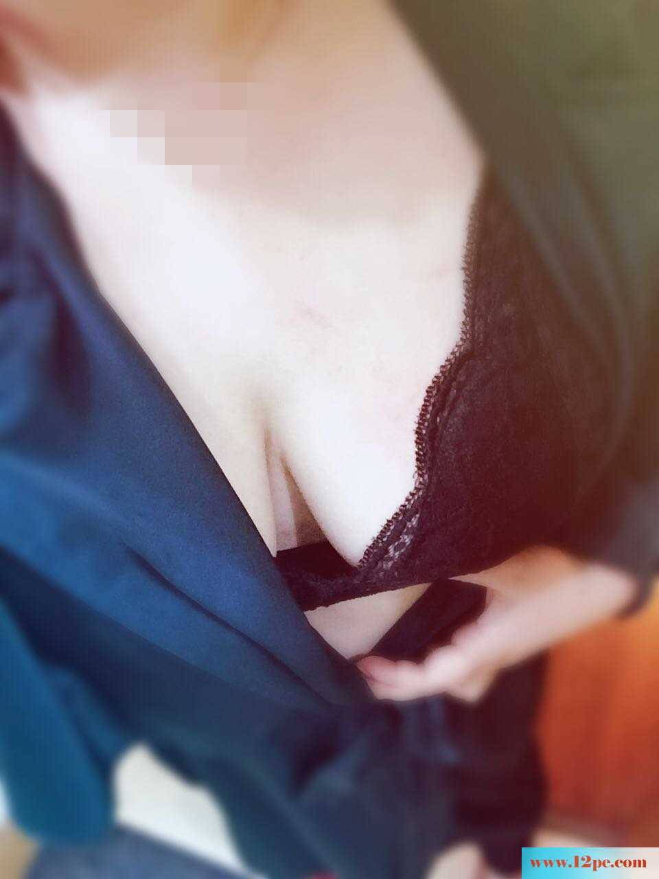 <!-- 标题采集开始 -->小骚货首发，搔首弄姿等人淫（第一期）(11P)<!-- 标题采集结束 -->