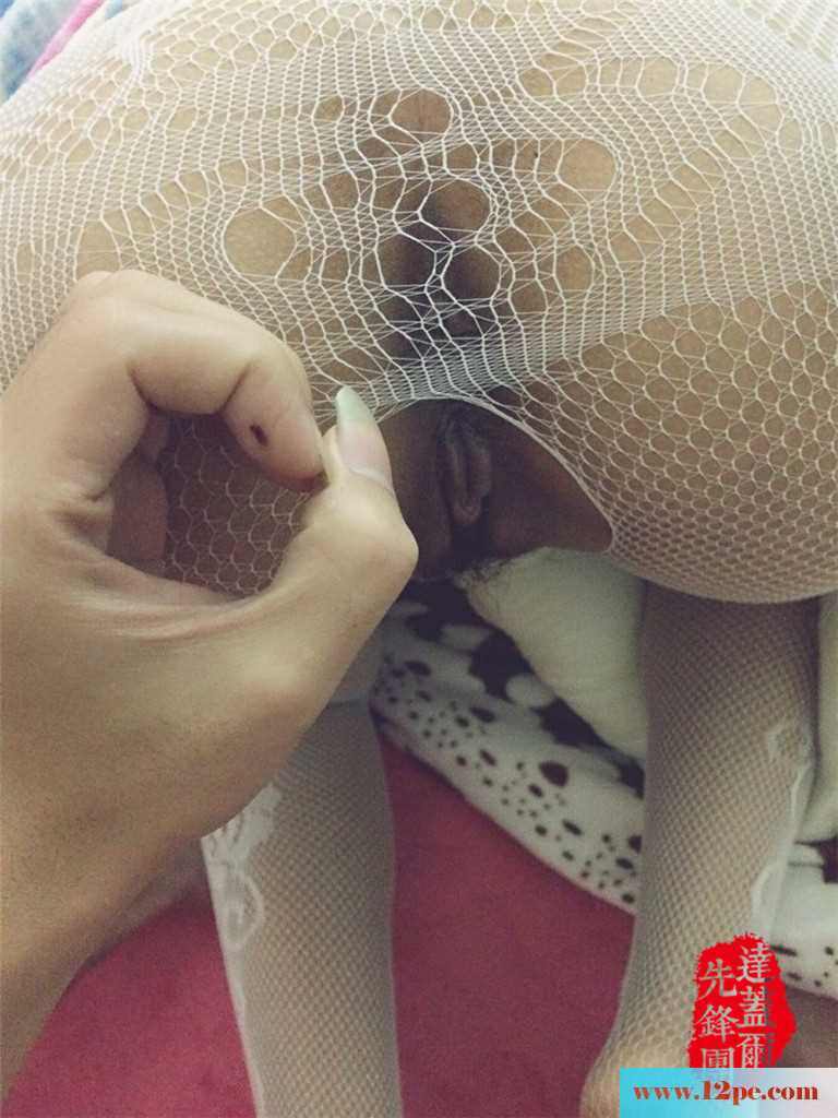 <!-- 标题采集开始 -->妹子情趣内衣喷血诱惑，外加学生制服诱惑，根<!-- 标题采集结束 -->