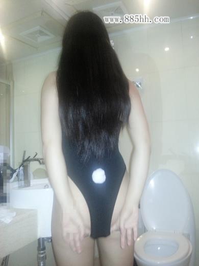 <!-- 标题采集开始 -->男友买的泳衣，大家说好看吗-(33P)<!-- 标题采集结束 -->
