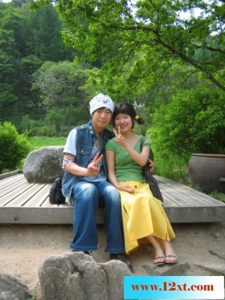 韩国一对情侣白天甜蜜旅游照晚上疯狂造爱6部性