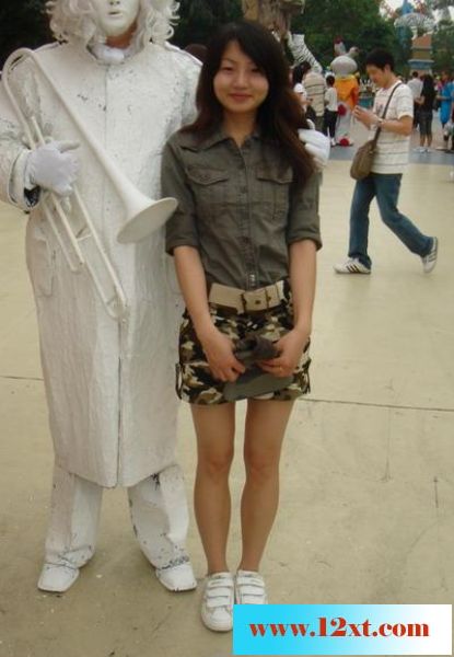 好不容易搞到的漂亮女网友[25P]&nbsp;&nbsp;