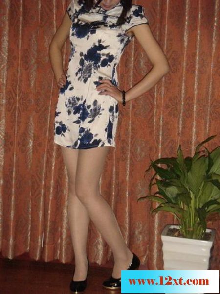 好不容易搞到的漂亮女网友[25P]&nbsp;&nbsp;