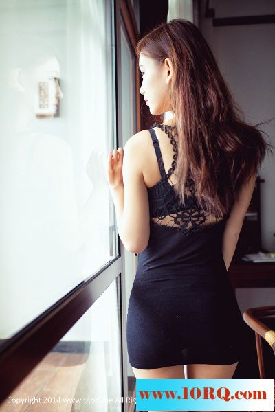 黑衣少女超性感私房诱惑【10P】